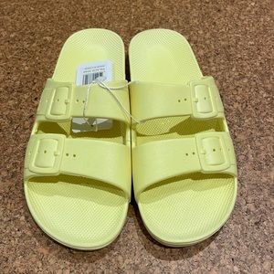 Freedom Moses Sandals Size 39/40